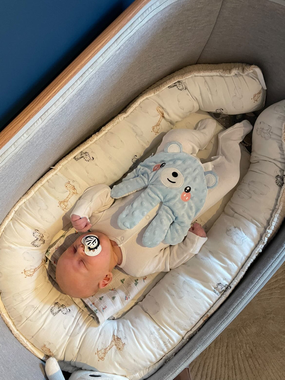 <h2> Weltweit lieben Tausende von Eltern Klepis <strong>💛</strong>
</h2>